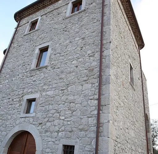 Konukevi Scardalano 3*